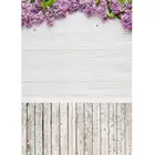 Фон для студийной фотосъемки с изображением фиолетовых цветов и белых деревянных досок