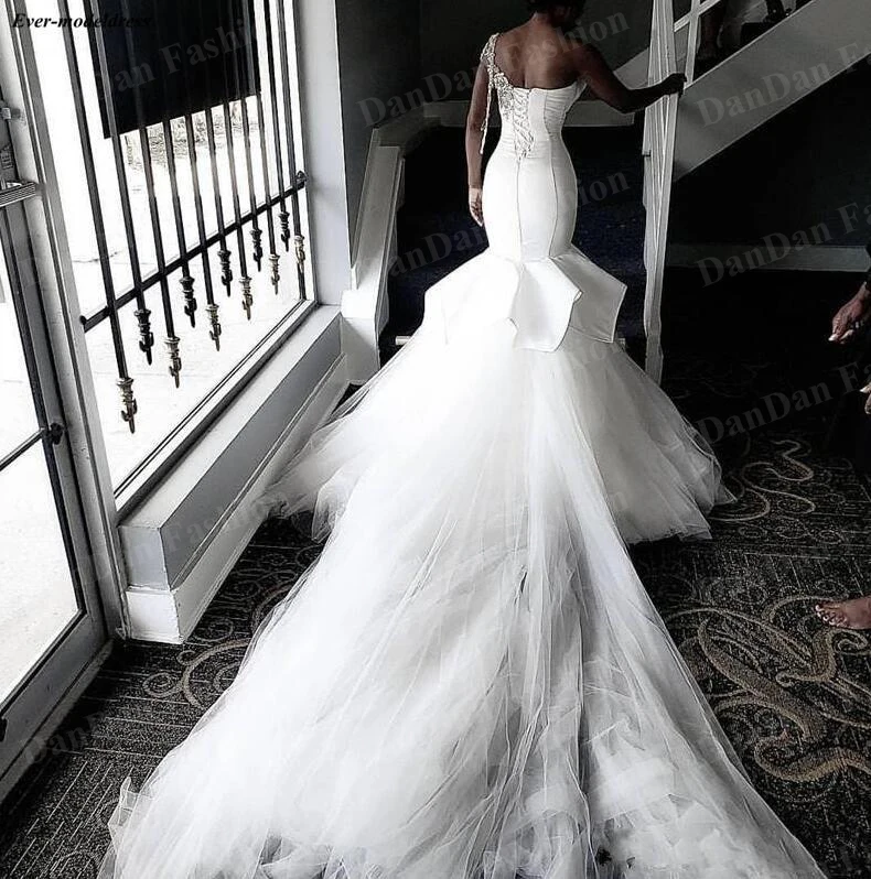 

African One-Shoulder Wedding Dresses 2021 Mermaid Beaded Lace Up Plus Size Bridal Gowns Satin Bride Dress Robe De Mariee