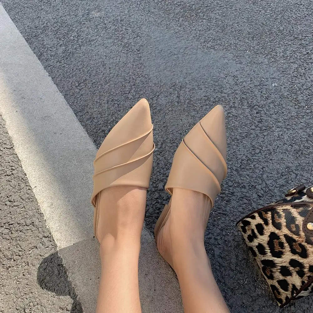 Брендовые тапочки Женские туфли без задника Модные шлепанцы с острым носком