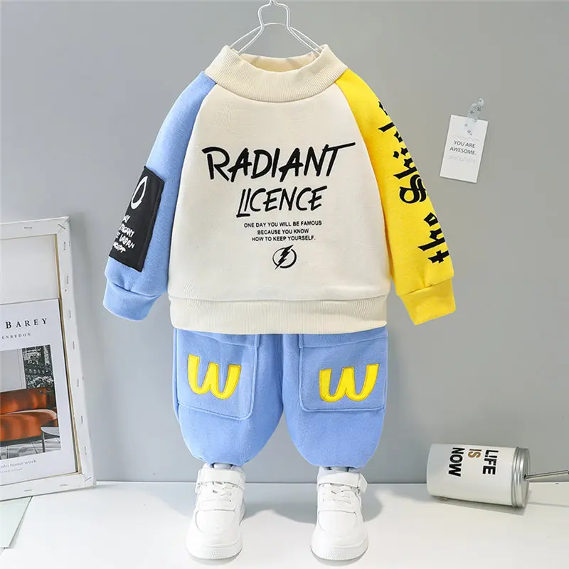 

Новый Зимний Детский утепленный комплект одежды, теплая одежда для маленьких мальчиков и девочек, повседневный детский бархатный топ, паль...