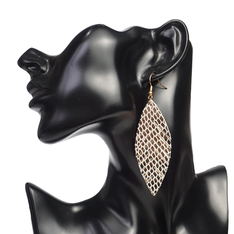 Новые блестящие серьги из натуральной кожи с перьями для женщин серебряные