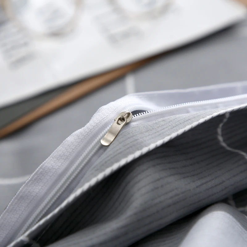 Постельное белье в современном стиле комплект с пододеяльником и простыней