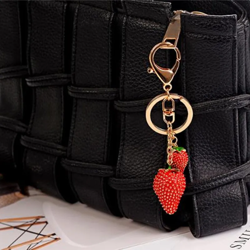 1 шт. Клубника красный брелок для женщин Девушка ювелирные изделия имитация