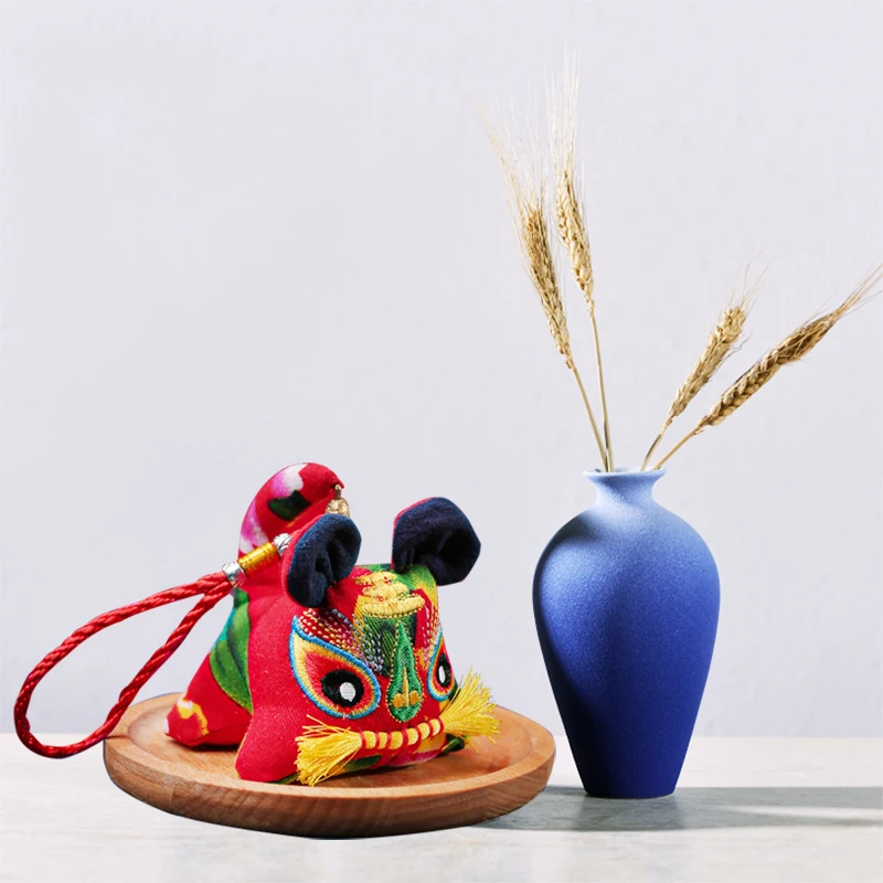 

Funny Cloth Tiger Pendant Handcraft Embroidery Car Bag Hanging Ornament Kids Adult Toy Home Decoration Craft 2022 New Year