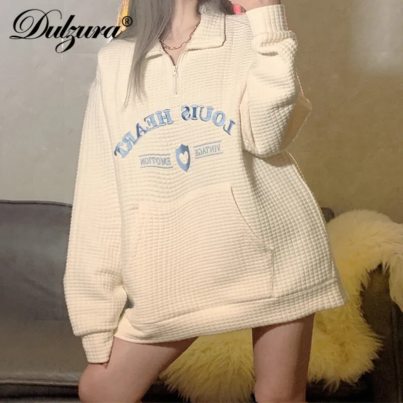 

Dulzura Spacewadding Plaid Letter Embroidery Women Long Sleeve Pullover Sweatshirt Loose Oversized Casual 2021 Autumn Winter