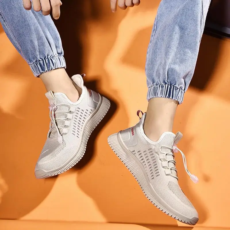 

High Quality Men's Running Shoes Breathable Flying Woven Sneakers Coconut Shoes Cushioning Comfortable Lightweight Running Shoes