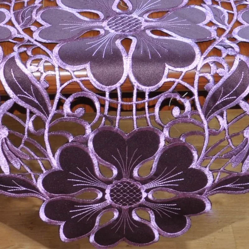 

Vintage Embroidered Fabric Oval Tablecloth Rectangular For Wedding Party Event BanquetNew Year Christmas Dining Table Cover