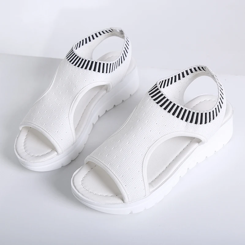 Туфли женские прогулочные дышащие удобные на плоской платформе летние сандалии