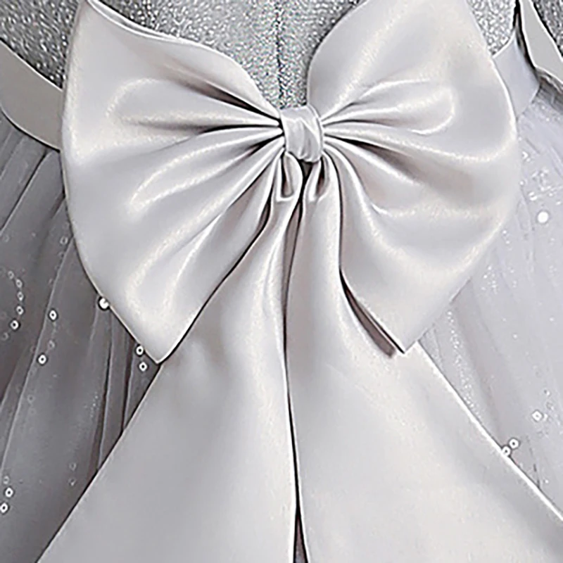 

Flower Girl Dresses Luxury Tulle Ball Gown Knee-Length Elegant Gray Full Lace Bow Sequined O-Neck Kids Party Princess Skirt D326