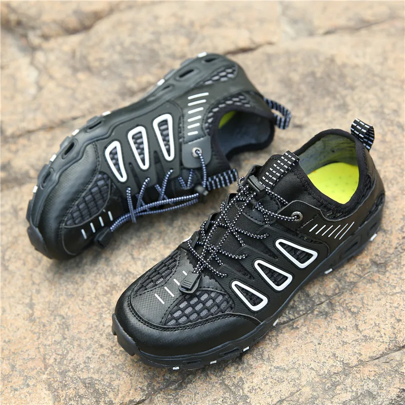 

Water Shoes Summer Aqua Shoes Woman Beach Sneakers Men Upstream Barefoot Shoes Swimming Slippers Diving Socks Tenis Masculino