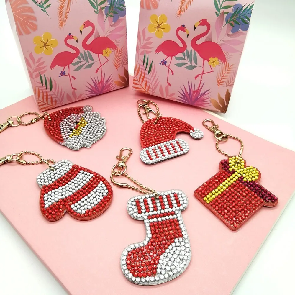 Брелок для ключей EverShine алмазная вышивка с Санта Клаусом Рождественский