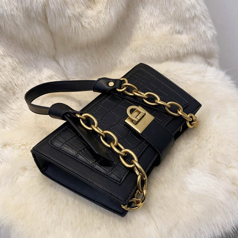 

Autumn and Winter Magic Stick Armpit Bag Women's New Fashion Versatile Net Red Texture Foreign Style Net Red Chain Shoulder Bag