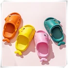 Модные новые стильные детские тапочки в виде акулы для девочек и мальчиков, мини-тапочки для пляжа, обувь для воды на плоской подошве, домашняя обувь из ЭВА для детей, малышей