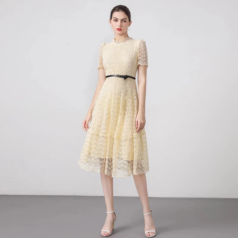 

Новинка весны 2022, женская одежда MIUXIMAO, кружевное платье с воротником-стойкой и коротким рукавом, модное элегантное офисное платье