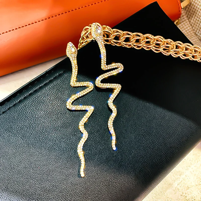

New Long Tassel Crystal Snake Drop Earring for Women Shiny Gold Silver Color Cool Punk Statement Earrings Wedding Party Jewelry