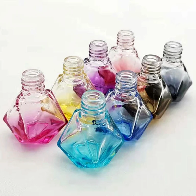 

1pc Glass Clear Refillable Car Fragrance For Perfume Hanging Empty Bottle Car Accessories Interior Decoration