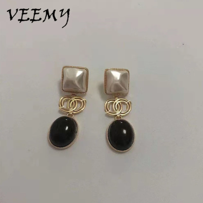 

VEEMY Vintage Women's CC Drop Earrings Hot Brand Hollow Out Long Earrings Trend Fashion Jewelry