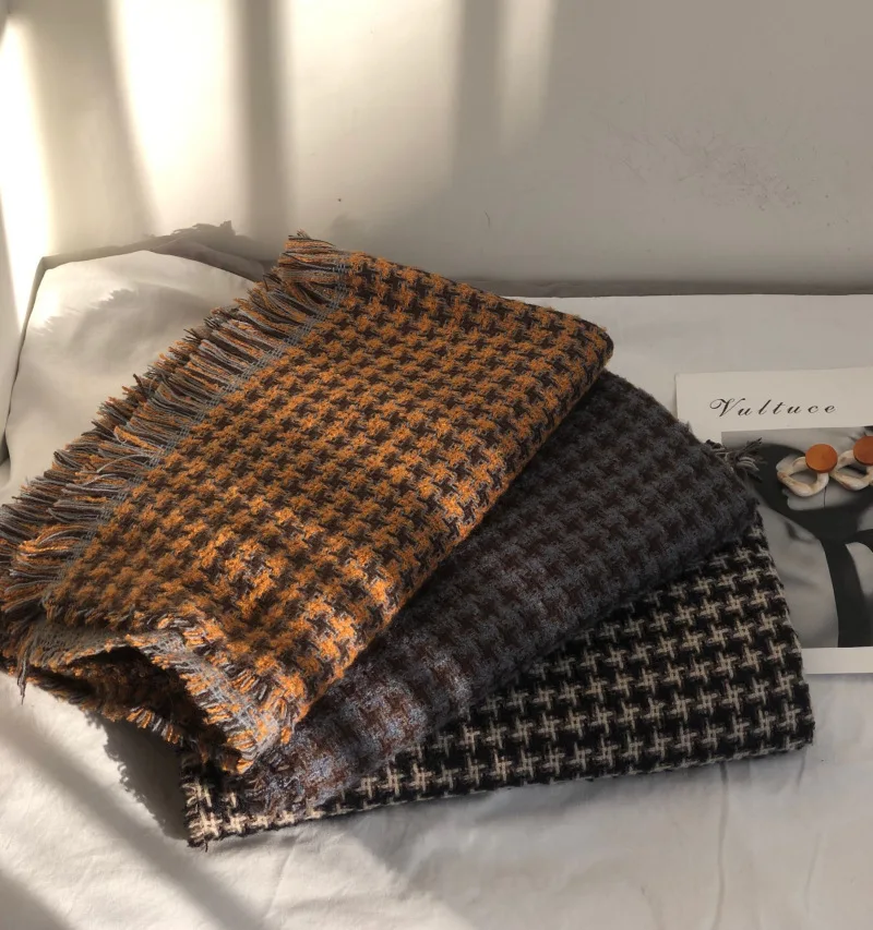 

Korean thermal scarf for men and women in autumn and winter.Double face Chiffon Faux Cashmere Shawl.Thickened dual purpose scarf