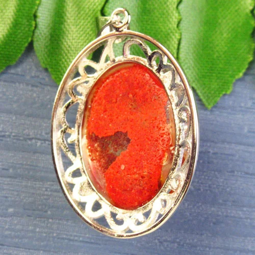 

Copper Wrapped Red Phantom Quartz Oval Pendant Bead 28x20x12mm SK60079
