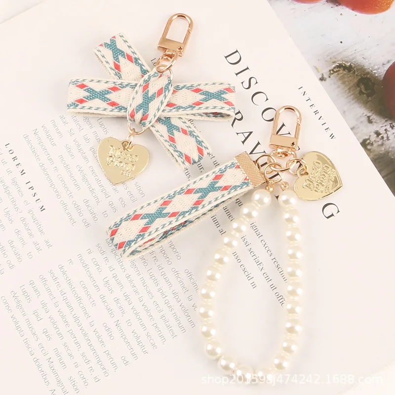 

Брелок-подвеска для автомобильных ключей, креативный аксессуар в полоску, с тканевым ремнем и сердцем, ювелирное изделие из полимерного спл...