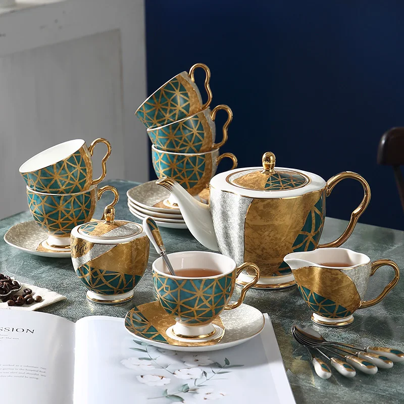 

Роскошный чайный набор из костяного фарфора, британский керамический кофейный набор, фарфоровая чайная чашка, чайник, чайная чашка, сахарни...