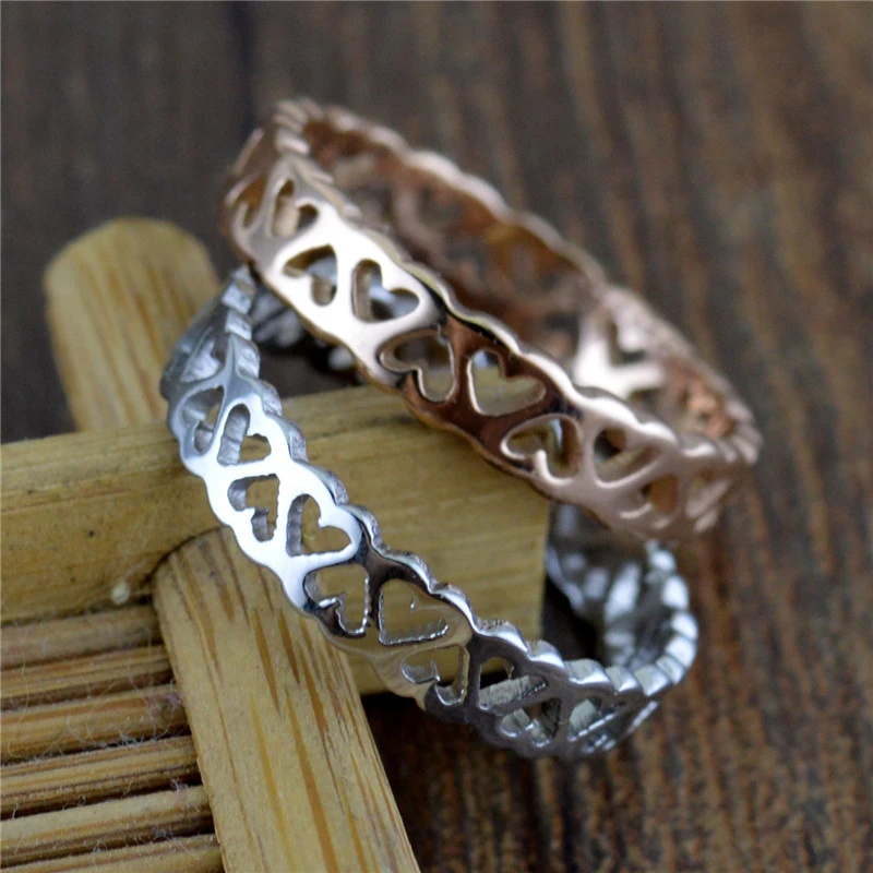 

Fashion 4mm Stainless Steel Wedding Band Boho Jewelry For Women Punk Accessories Lovely Hollow Out Heart Engagement Ring Bijoux