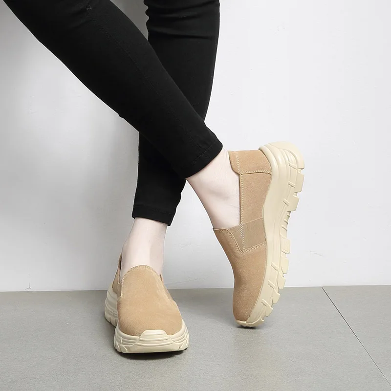 Женские замшевые туфли на плоской подошве однотонные повседневные платформе со