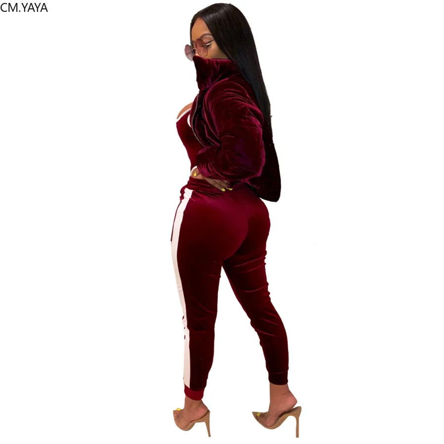 Осенне зимнее женское бархатное пальто с высоким воротом на молнии длинным