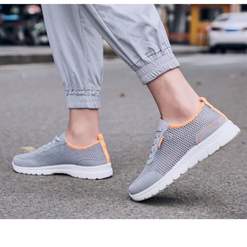 

2021 Summer New Men's Casual Shoes Soft Breathable Mesh Solid Colors Slip-on Flat Shoes with Platform Sweat-Absorbant Anti-Odor