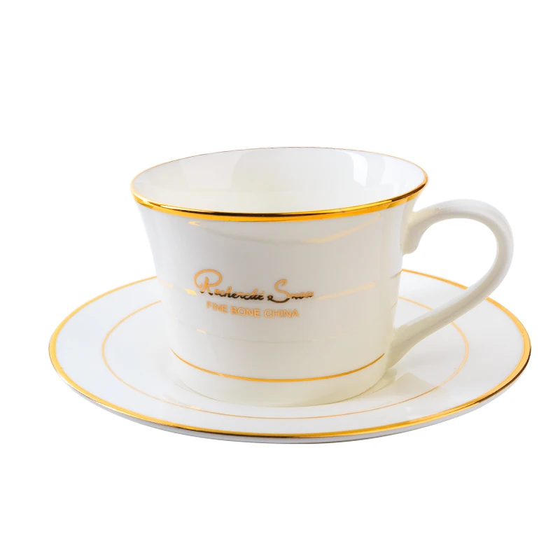 

Creative Tea Cup Set Porcelain Coffee Mug Ceramic Nordic Simple Gold Rim Saucer Fine Bone China Dinner Set Copo Couple Gift E5BD