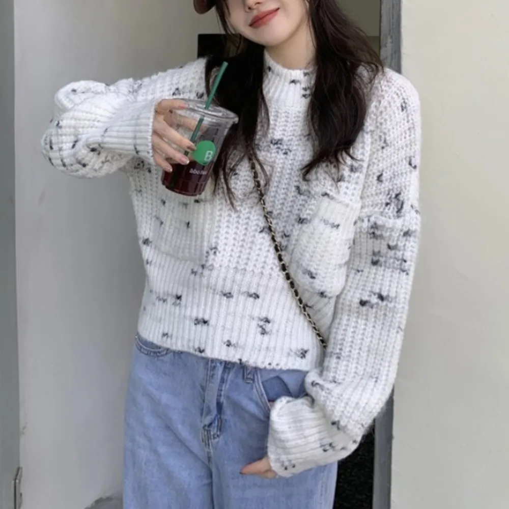 

Плотный теплый свитер с воротником-стойкой, с длинным рукавом