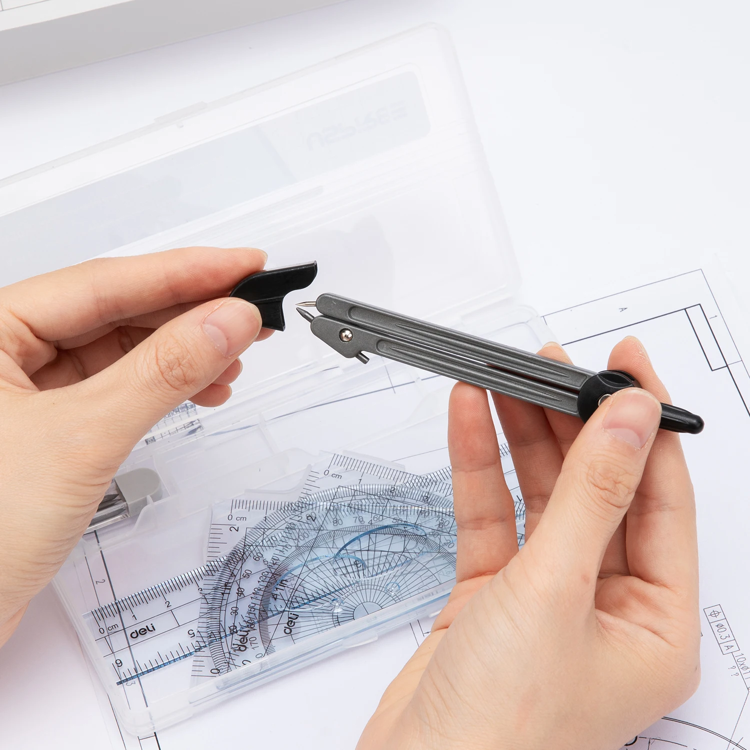 Deli E9609 набор для школьной подготовки 6 шт. линейка транспортир компас прозрачный 15