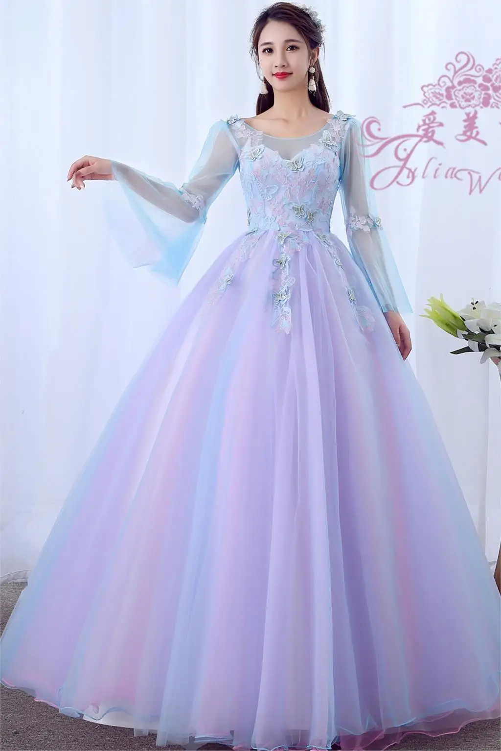 

Luxury Ball Gown Quinceanera Dresses V-Neck Fairy Sweet 16 Dress Tulle Long Teen Girls Pageant Dress Prom Quinceanera habitu