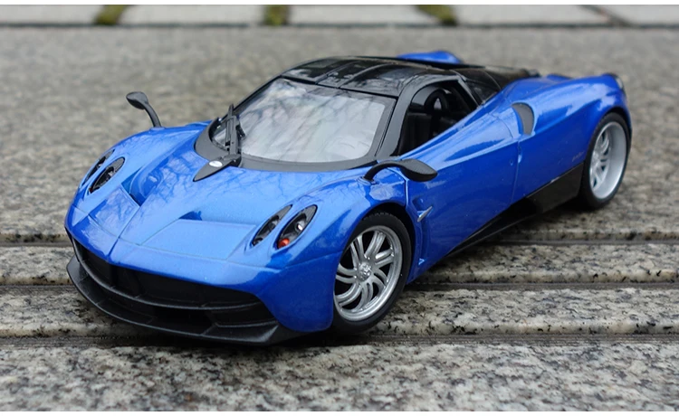 Welly 1/24 1:24 Mercedes Benz AMG GT R спортивный гоночный автомобиль Транспортное средство литье под давлением дисплей Модель игрушки на день рождения для детей мальчиков и девочек - Цвет: Pagani Huayra Blue
