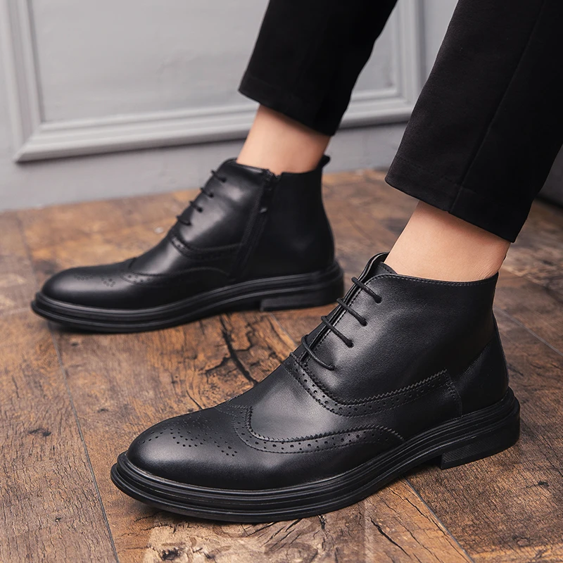 Модные мужские ботинки Кожаные с перфорацией типа броги на шнуровке боковой