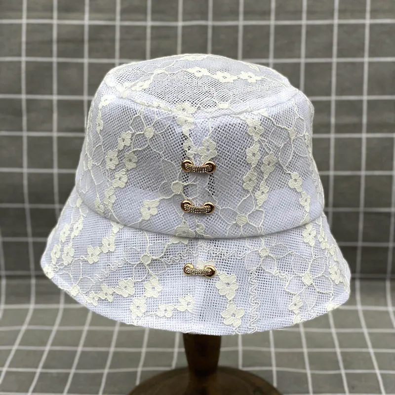 2021 Hat Spring Summer Women Fashion Lace Hollow Out Bucket Hats Elegant Diamond Breathable Sun Protection Shading Cap QDKPOTC