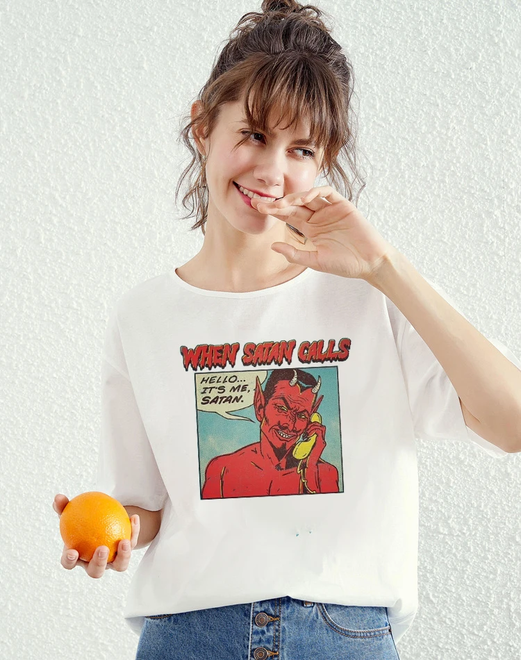 Женская футболка с круглым вырезом черная или белая Повседневная в стиле