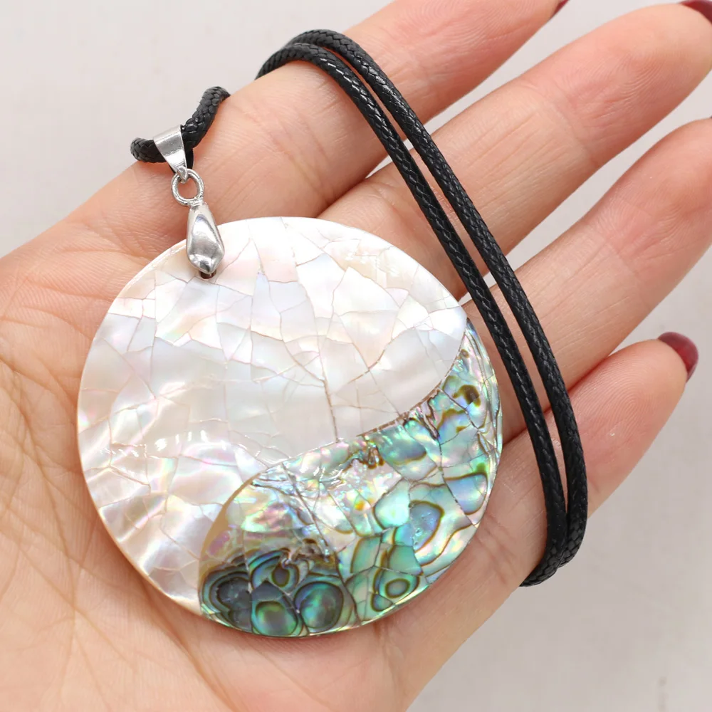 

Natural Shell Mother of Pearl Shell Pendants Wax Thread Necklace for Women Jewelry Accessories Gift Size 50x50mm Length 55cm