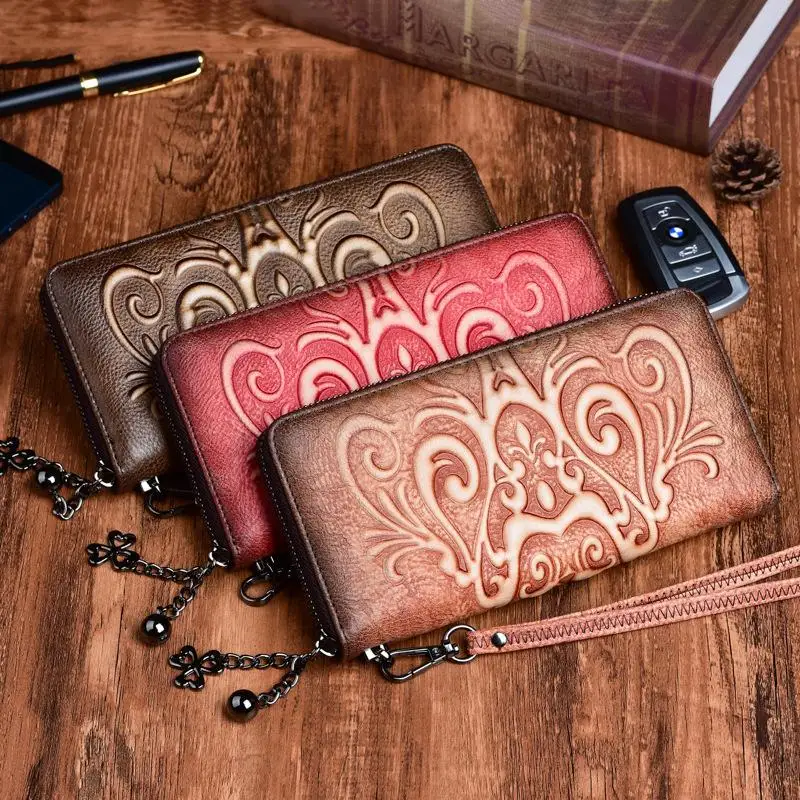 

Vintage Hand Brushed Embossed Womens Wallets And Purses 2021 New Leisure Long Hand Wallet Phone Wallet Clutch Wallet