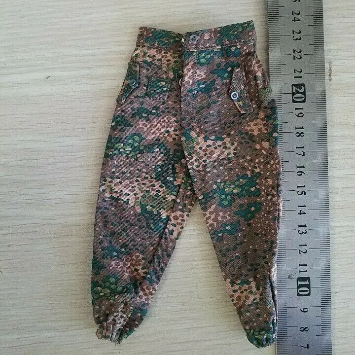

1/6 WWII German Camouflage Pants Model for 12" Male Figure