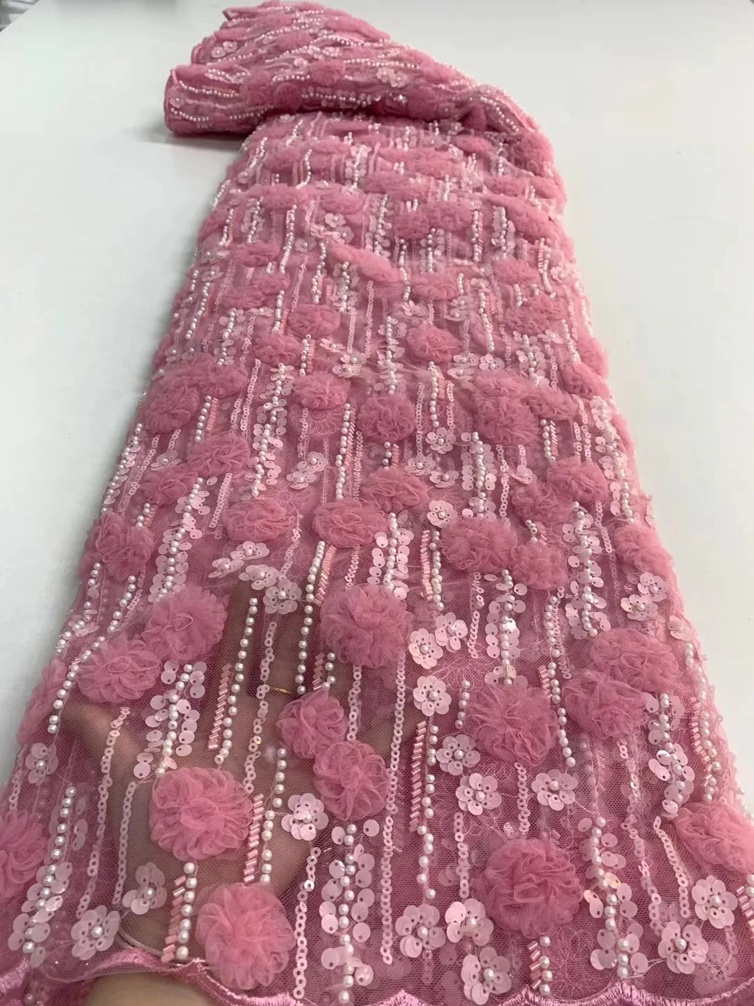 

Latest 2022 Swiss Bead Mesh Lace African Feather Lace Fabric Embroidery With Sequins Nigerian Tulle Laces Fabrics For Sewing