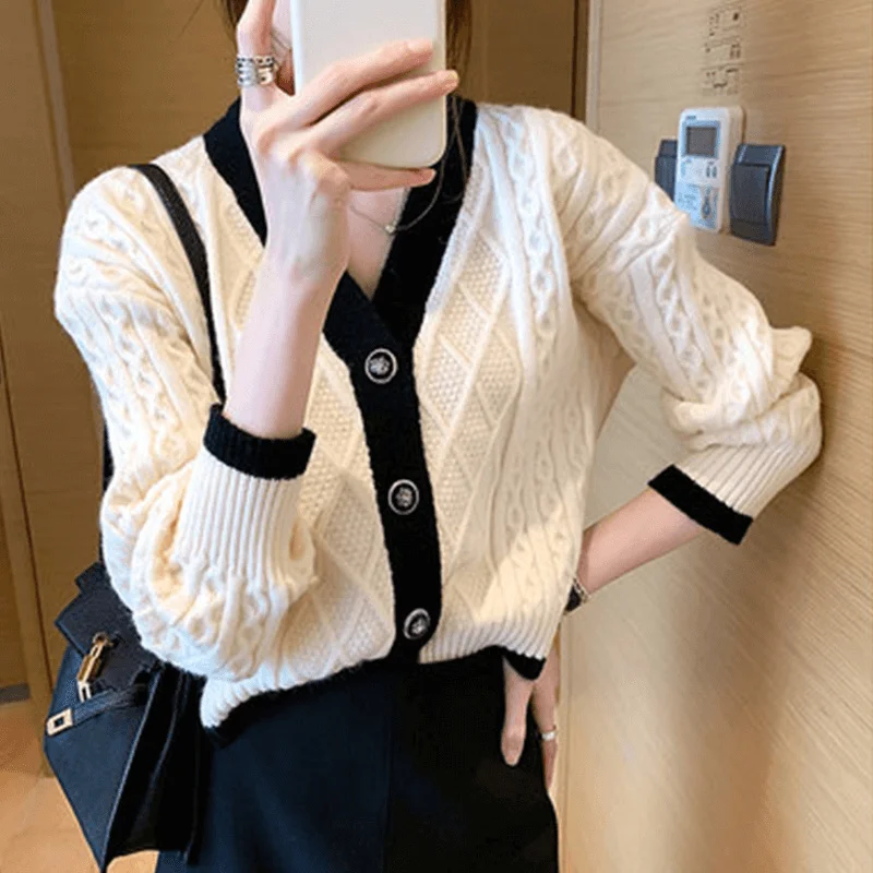 V-neck top long sleeve sweater women's autumn and winter cardigan coat 2021 new loose sweater lazy high sense