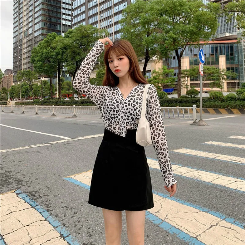

Autumn Short Skirt 2020 New High Waist Slimming A- line Skirt Women 's Design Irregular Retro Red Small Skirt Fashion
