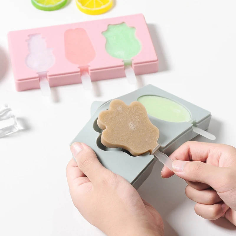 

Cartoon Silicone popsicle mold Strawberry pineapple with lid ice lolly mould homemade DIY ice cream mold silicone mould