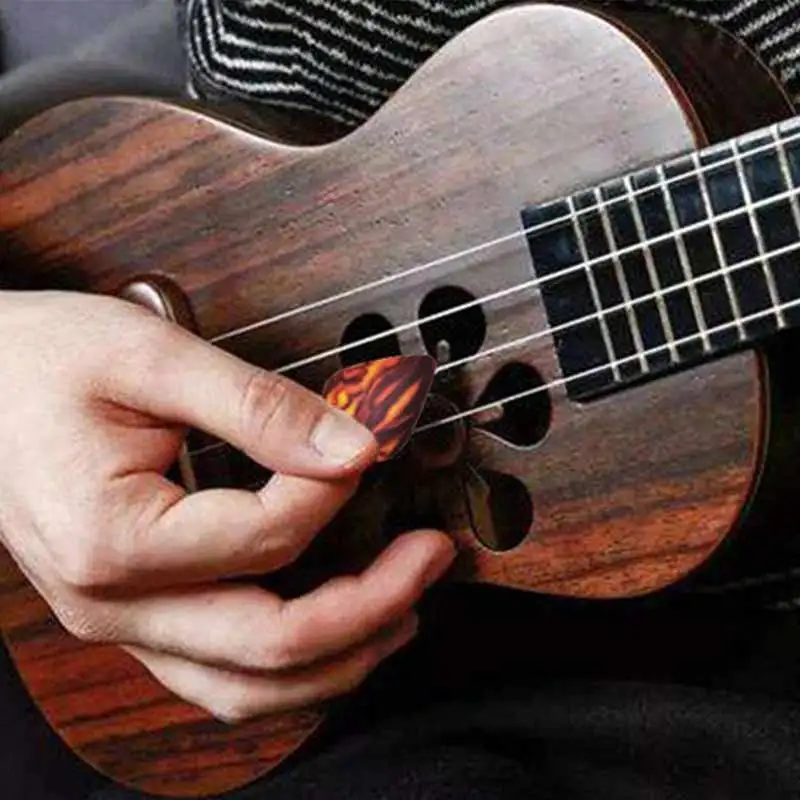 Музыкальные инструменты акустическая выбирает Аксессуары для гитары