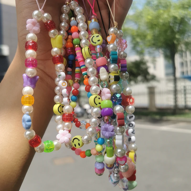 

UILZ 2021 New Simple Woven Heart-shaped Mobile Phone Lanyard Beads Ladies Multifunction Key ID Card Mobile Phone Rope Wholesale