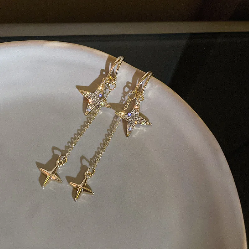 

Fashion Creative Personality Diamond Four-pointed Star Female Romantic Gift Earrings Small Fresh Temperament Earrings Wholesale