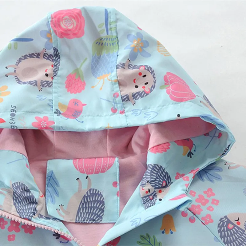 Куртка для девочек двухслойная дышащая с рисунком ежика из мультфильма на