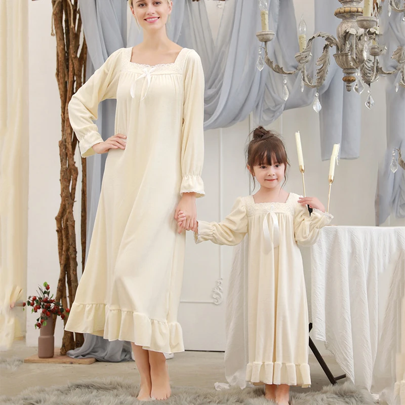 Осень Sleepdress для женщин Одежда родителей и с длинными рукавами маленьких девочек