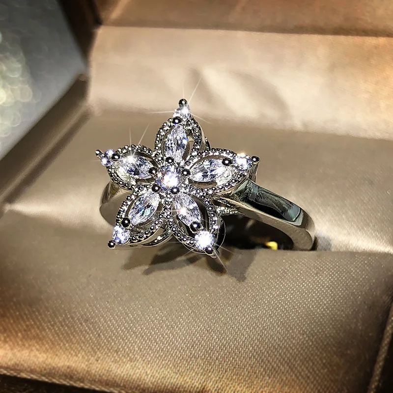 

DIWENFU 100% Real S925 Sterling Silver Flower Shape Diamond Ring for Women Fine Anillos De Wedding Bands Bizuteria Topaz Rings